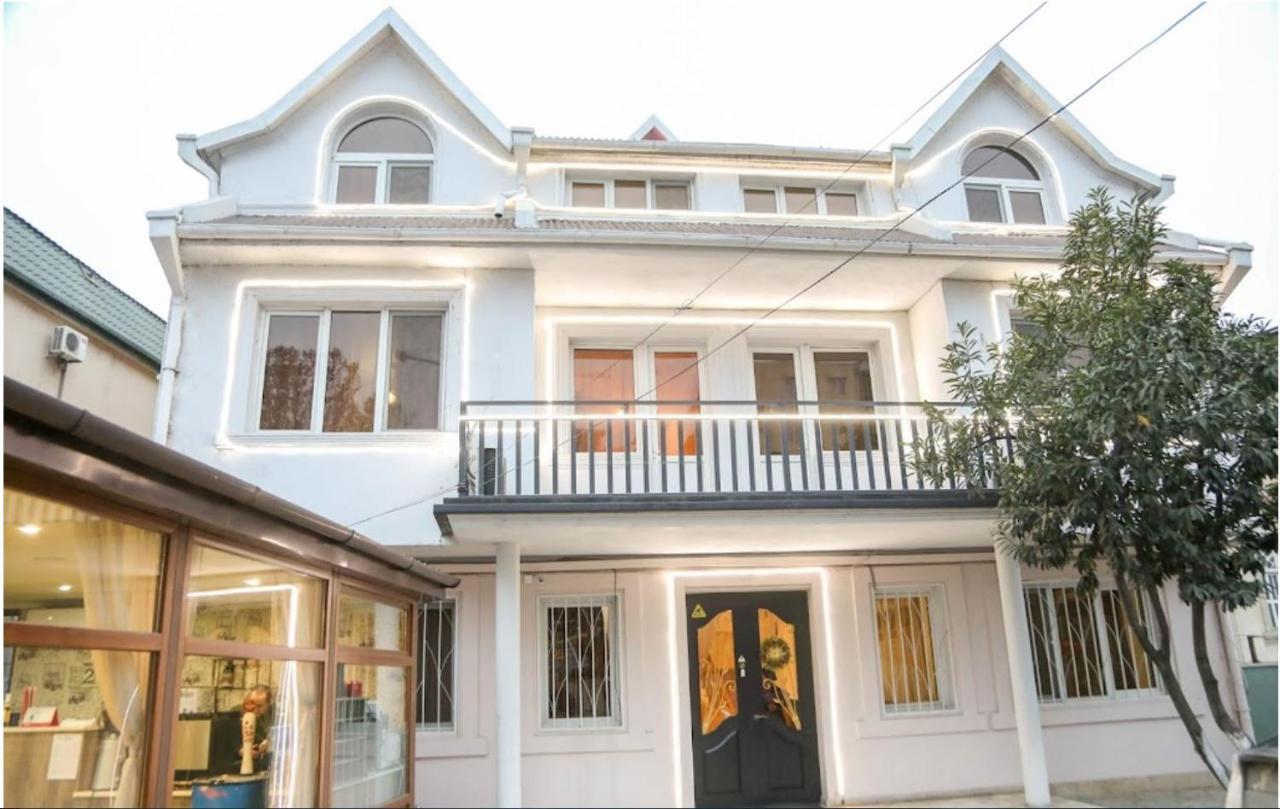 7 Star Bed and Breakfast Τυφλίδα Εξωτερικό φωτογραφία