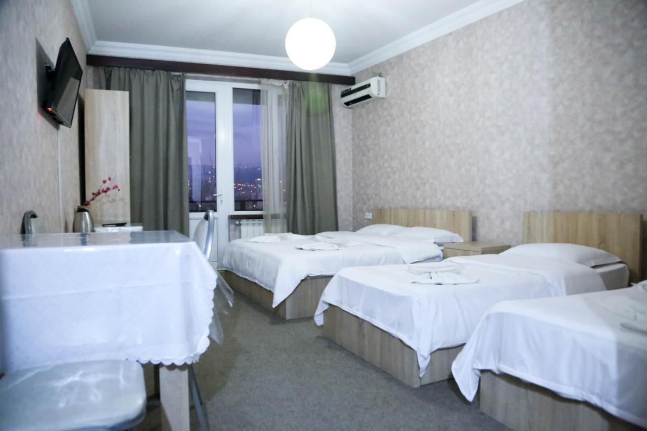 7 Star Bed and Breakfast Τυφλίδα Εξωτερικό φωτογραφία