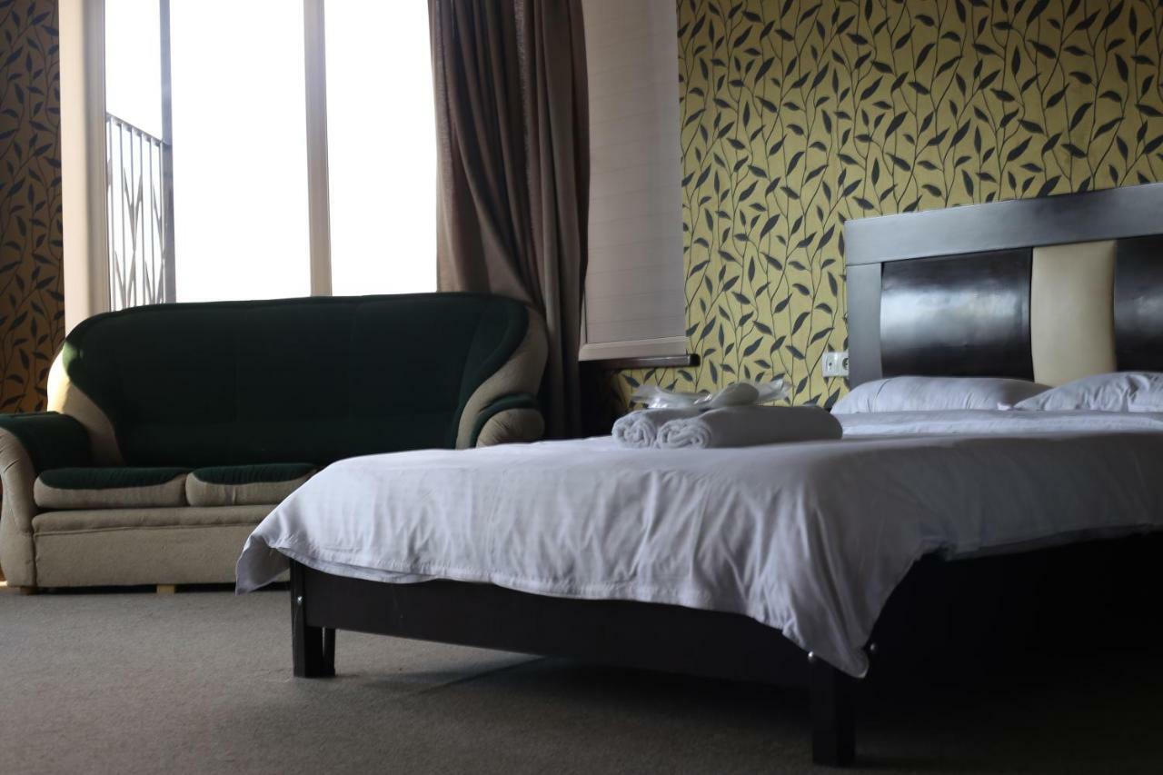 7 Star Bed and Breakfast Τυφλίδα Εξωτερικό φωτογραφία