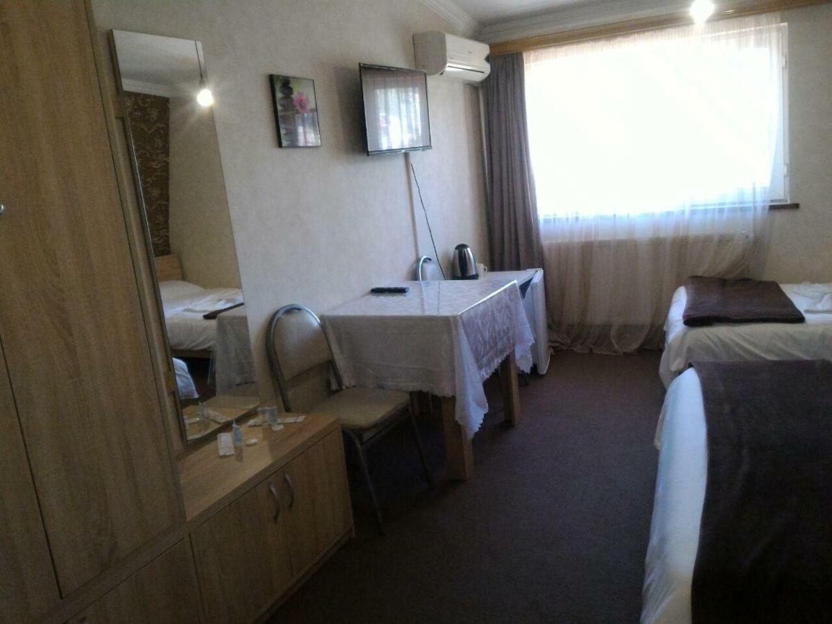 7 Star Bed and Breakfast Τυφλίδα Εξωτερικό φωτογραφία