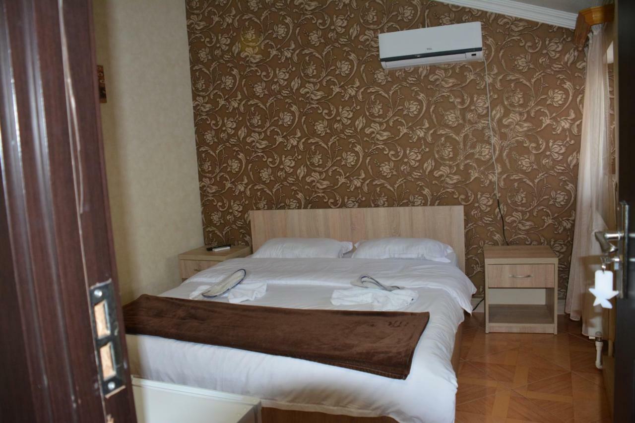 7 Star Bed and Breakfast Τυφλίδα Εξωτερικό φωτογραφία