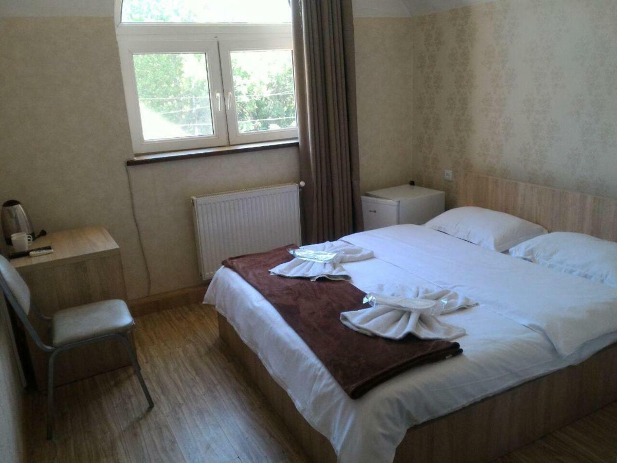 7 Star Bed and Breakfast Τυφλίδα Εξωτερικό φωτογραφία