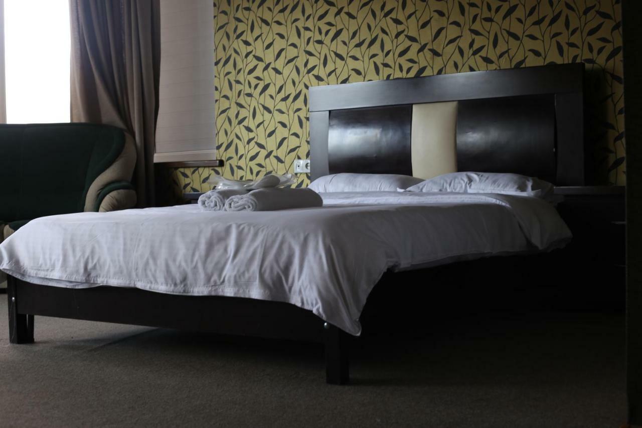 7 Star Bed and Breakfast Τυφλίδα Εξωτερικό φωτογραφία